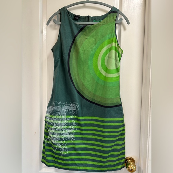Desigual Green Sleeveless abstract dragon print dress Womens size S - Picture 1 of 10